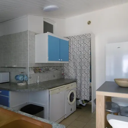 Holiday home Maison Confortable Pour 4 Pers, Proche Et Centre - Fr-1-823-123 *